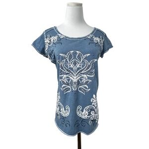 Panhandle Slim Printed T-Shirt Womens M Blue Floral Design with‎ Silver Beads
